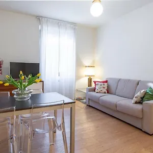 Appartamento Joivy 1br In Isola With Stunning View To Bosco Verticale 
